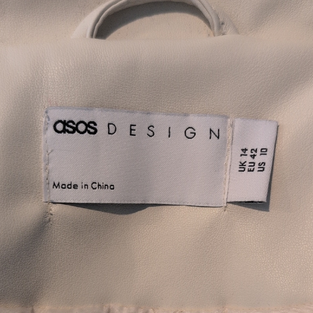 Oversized Cream Coat Faux Leather  with Black Buttons - Picture 12 of 12